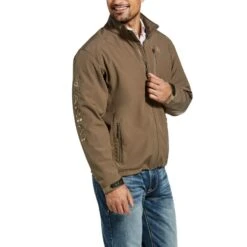 AriatĀ® Men's Logo 2.0 Morel/Camo Softshell Jacket 10032931