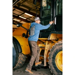 Ariat Men's Rebar Flag Graphic Black Full Zip Hoodie 10041498 -Ariat F22 MNS Work Idaho LaCunha Shot 11 4409 RTL321